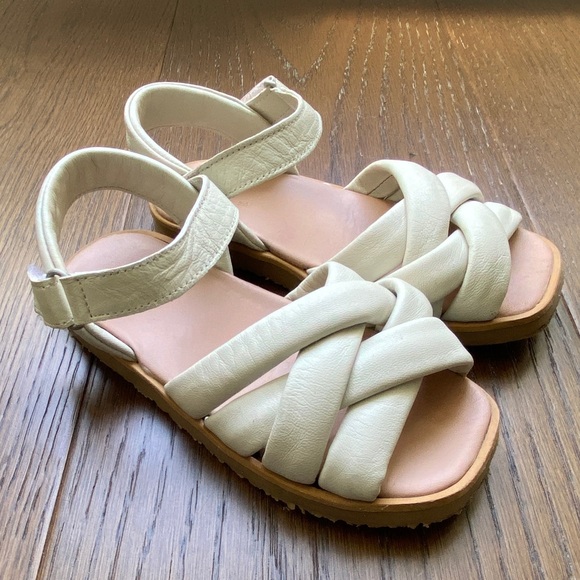Zara girls sandal - size 26 EU, 9.5 US - Picture 2 of 8